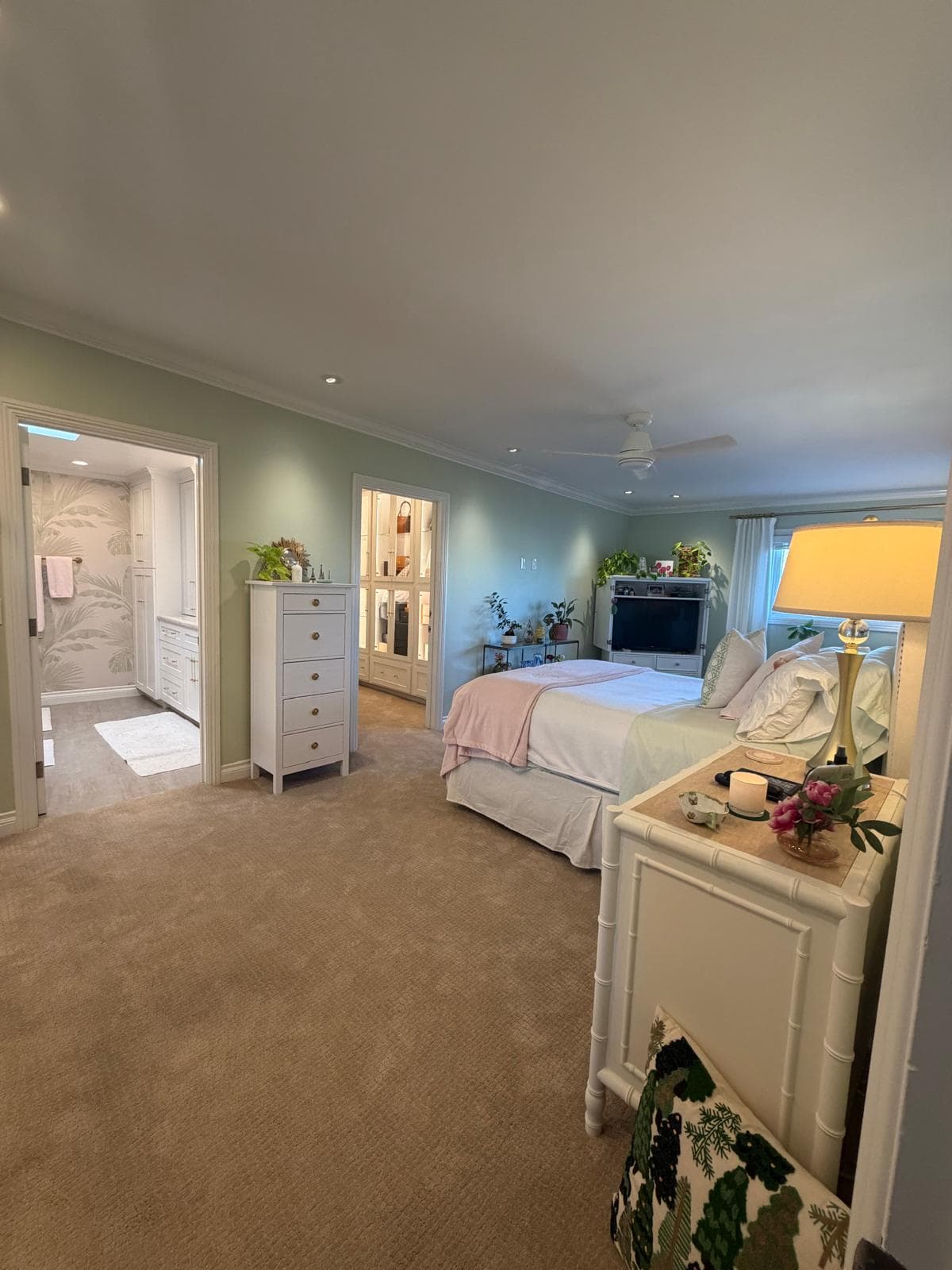 Master Suite & Closet